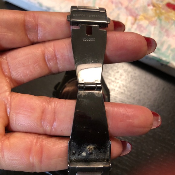 Michael Kors Crystal Studded Watch / 8” - Picture 5 of 7